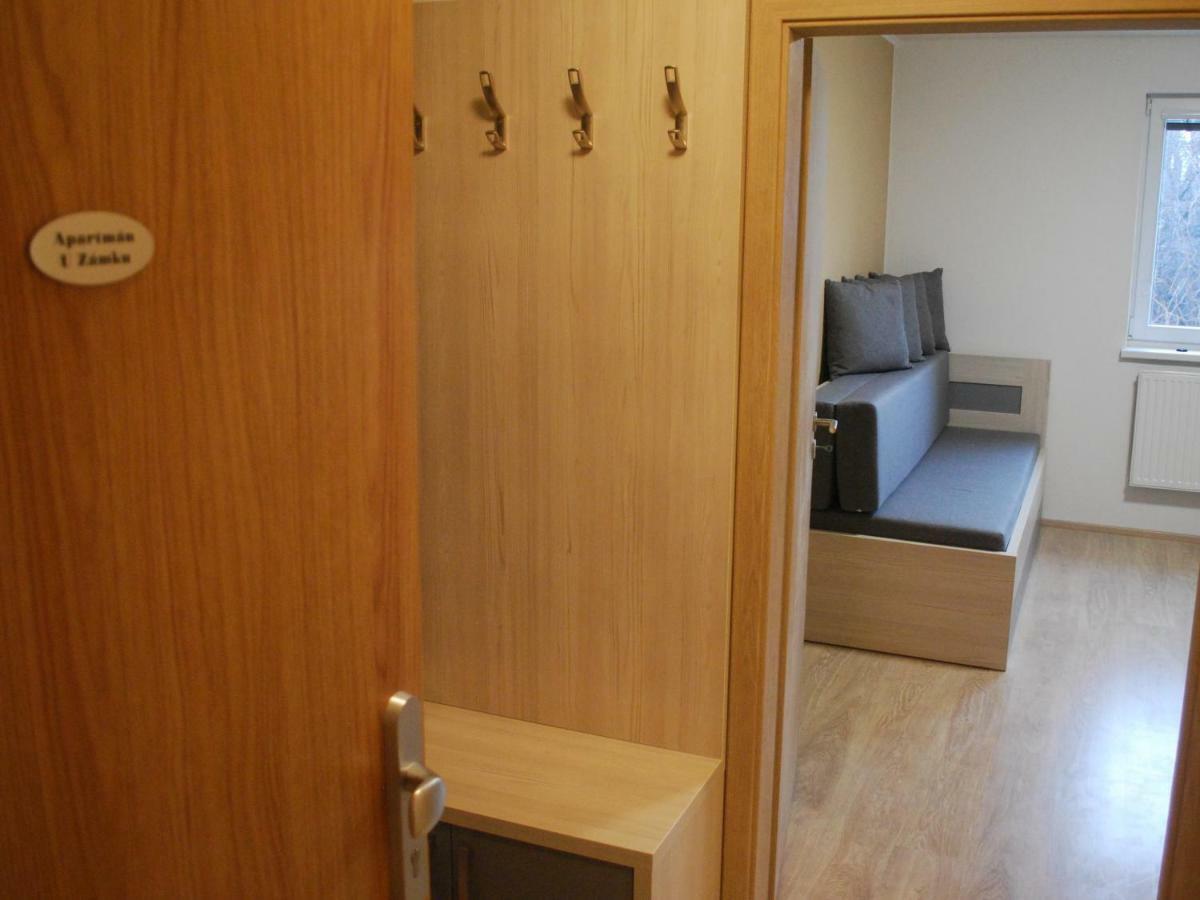 Loučná nad Desnou Apartman U Zamku מראה חיצוני תמונה