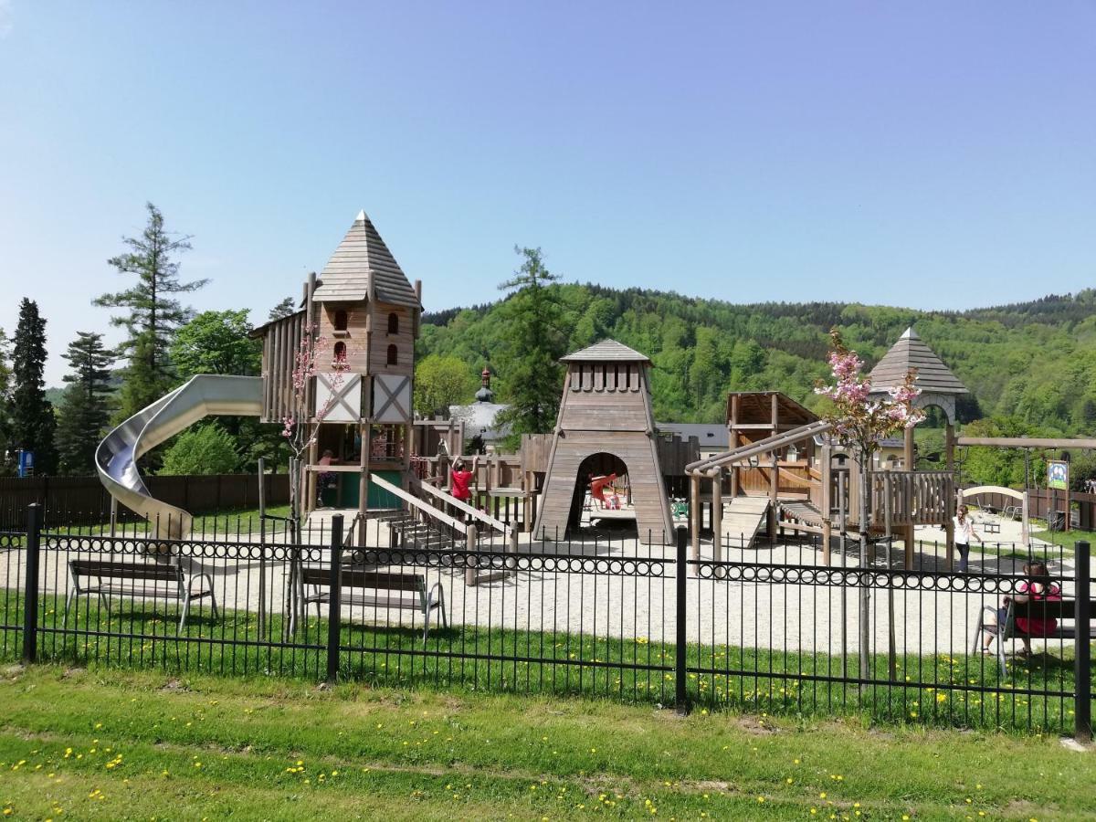 Loučná nad Desnou Apartman U Zamku מראה חיצוני תמונה